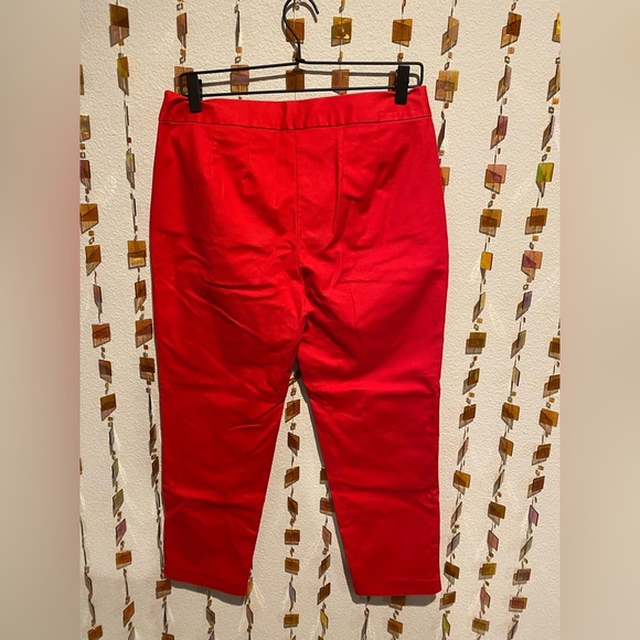 Boden Bright Red Women's Capris - Picture 4 of 5